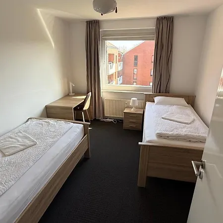 Apartment In Laatzen! Contactless Check-In Hannover Buitenkant foto