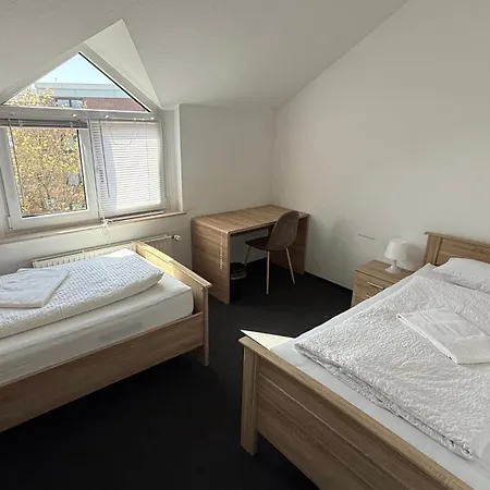 Apartment In Laatzen! Contactless Check-In Hannover Buitenkant foto